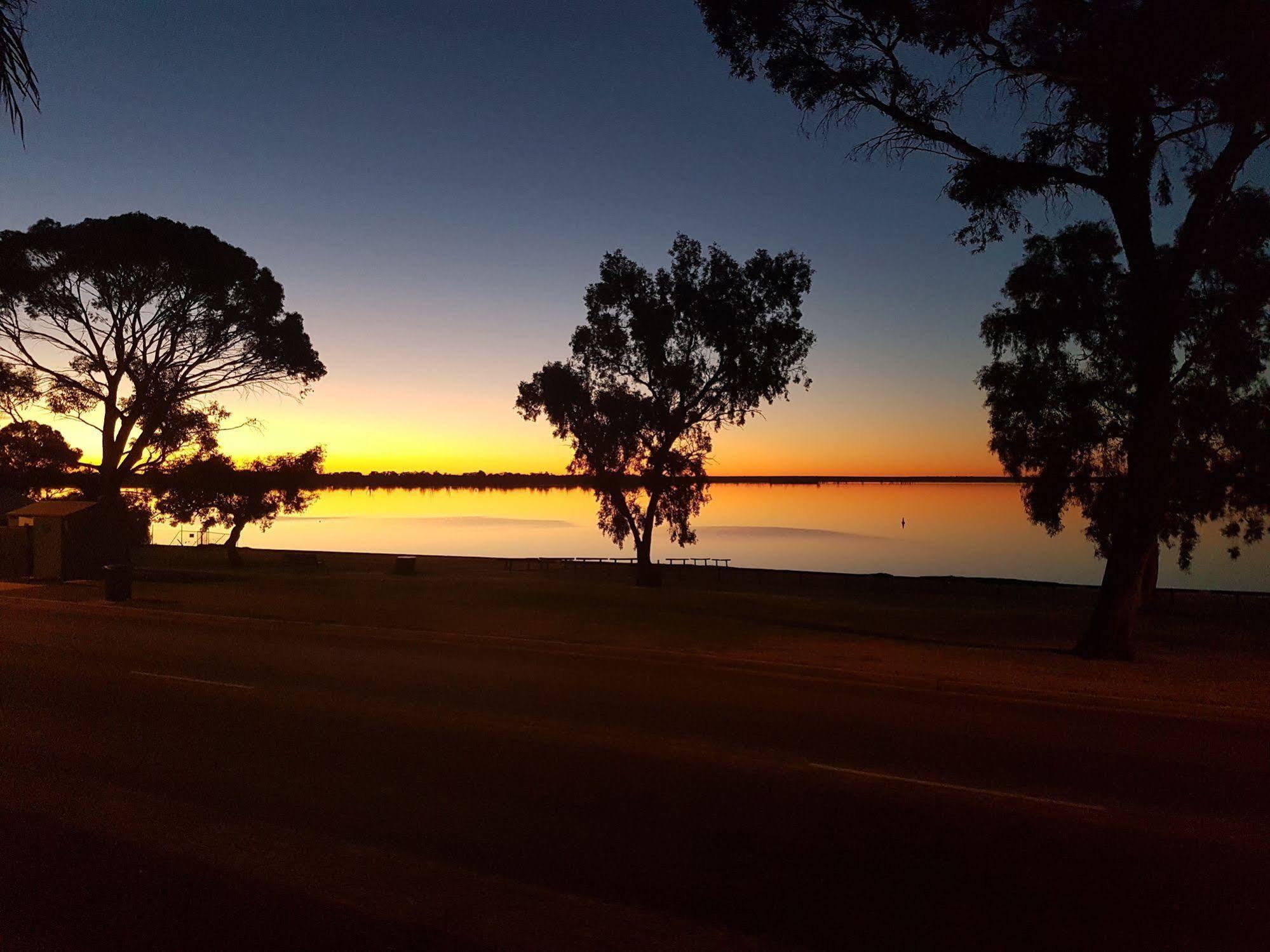 Barmera Lake Resort Motel Exterior photo
